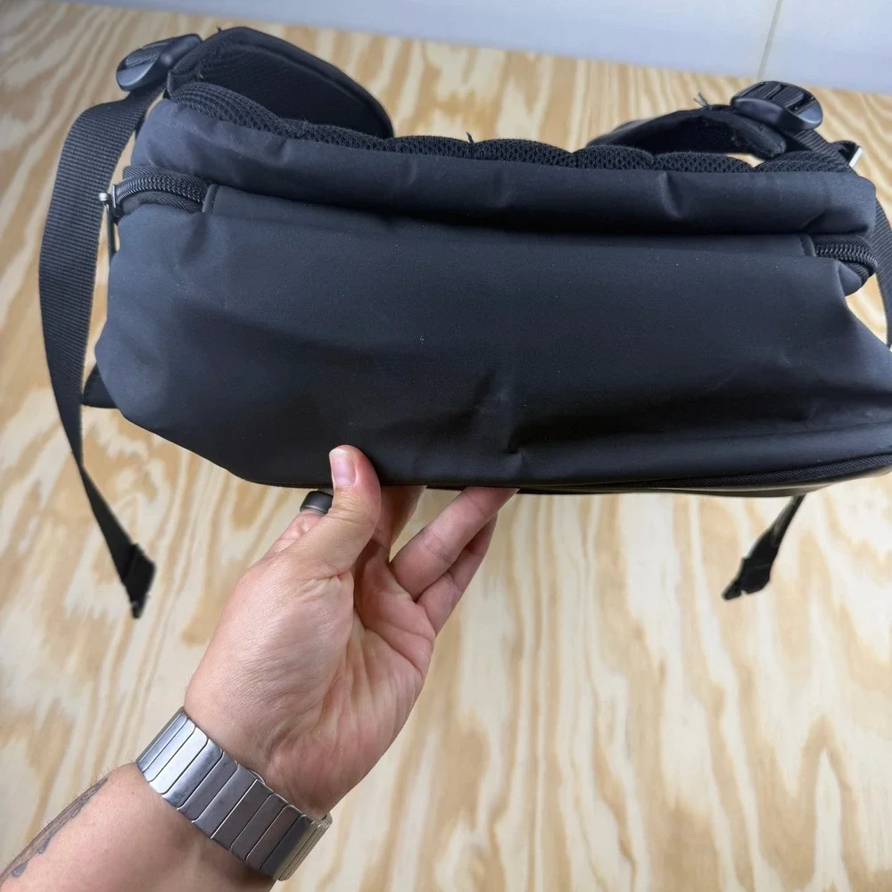 Targus Executive Backpack Model AC0063 - FITS MOST DELL LAPTOPS In Great Condo